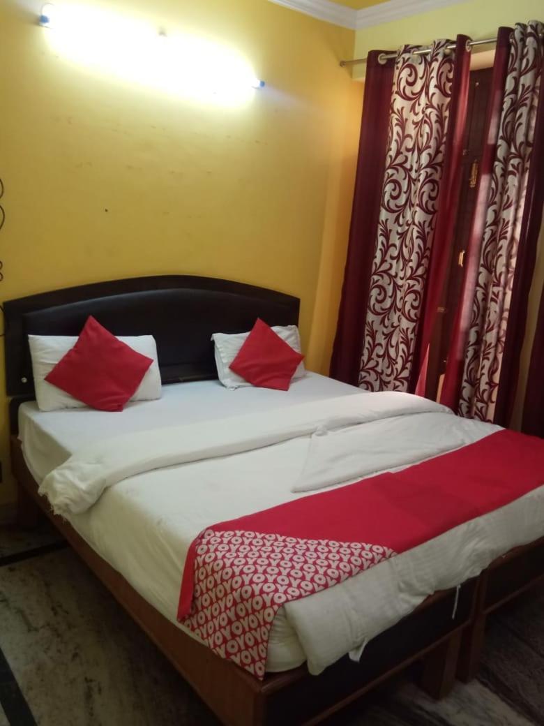 Hotel Kamal Lucknow Esterno foto